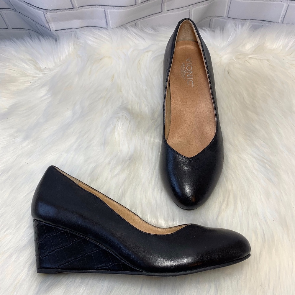 Vionic Antonia Black Leather Wedge Shoes Size 8